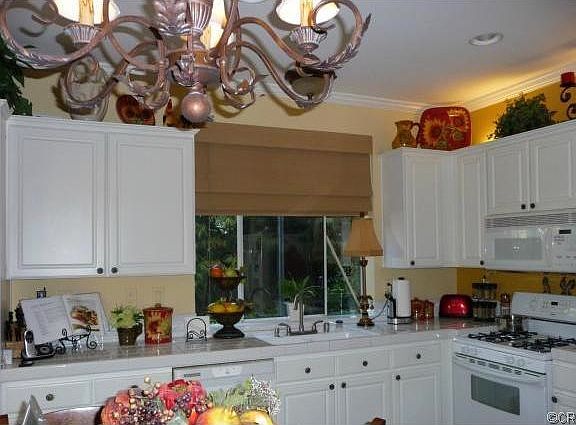 3rd image of 16585 Aquamarine Ct