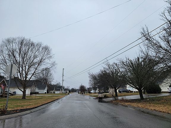 5th image of 828 Hammersmith Dr