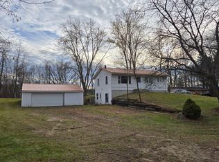 3825 W Howard City Edmore Rd, Six Lakes, MI 48886