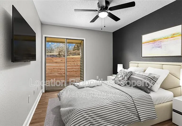 1502 W 25th Ct #D3 — Photo 16