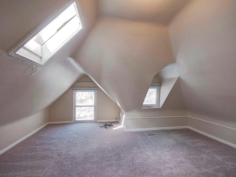 2542 Humboldt St. — Photo 4