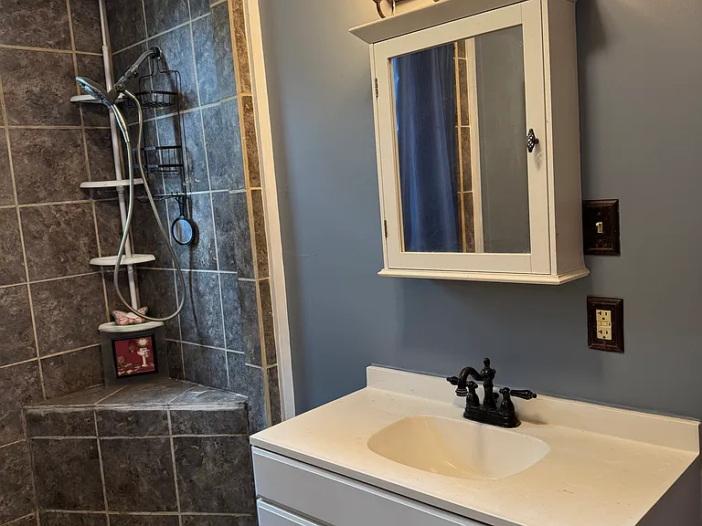 429 Fairmont Ave — Photo 7
