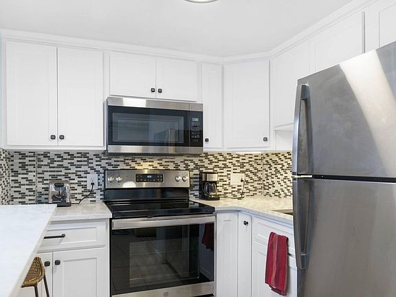 4th image of 20 Prospect St #1