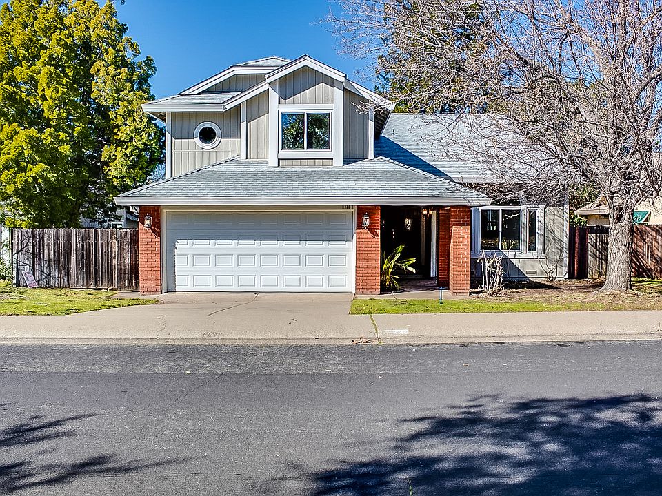 2nd image of 120 Ferrera Dr