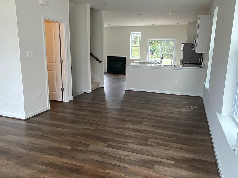 225 Jenkins Way Gln — Photo 8