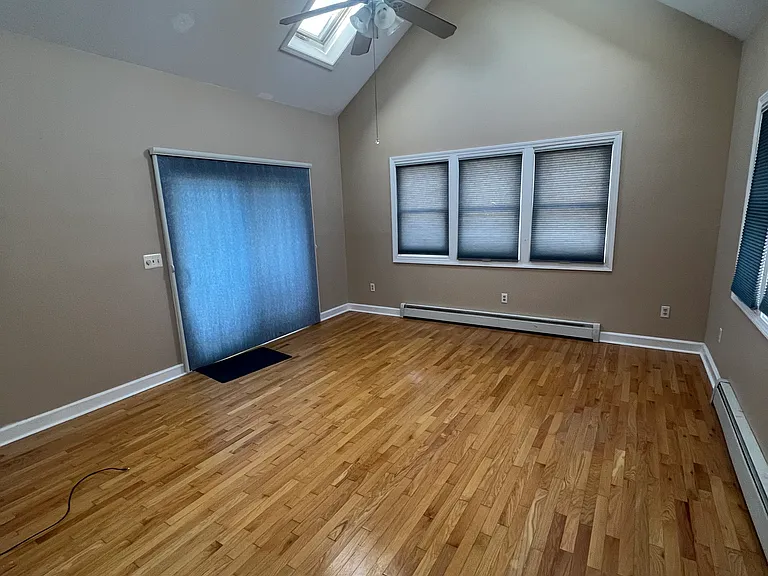 140 Maple Rd — Photo 6