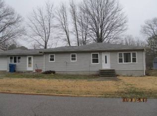 1409 Leininger Rd, Fairfield, IL 62837