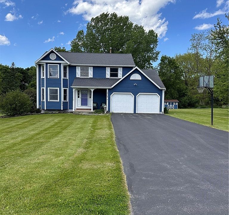 1st image of 2318 Wellington Dr S
