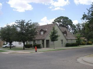 2302 18th St APT B, Lubbock, TX 79401