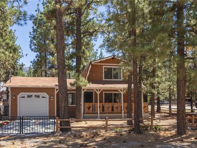 2076 8th Ln, Big Bear City, CA, 92314