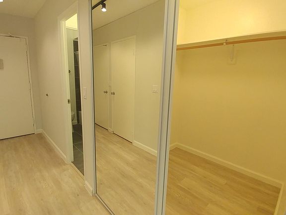4th image of 450 Eddy St #L