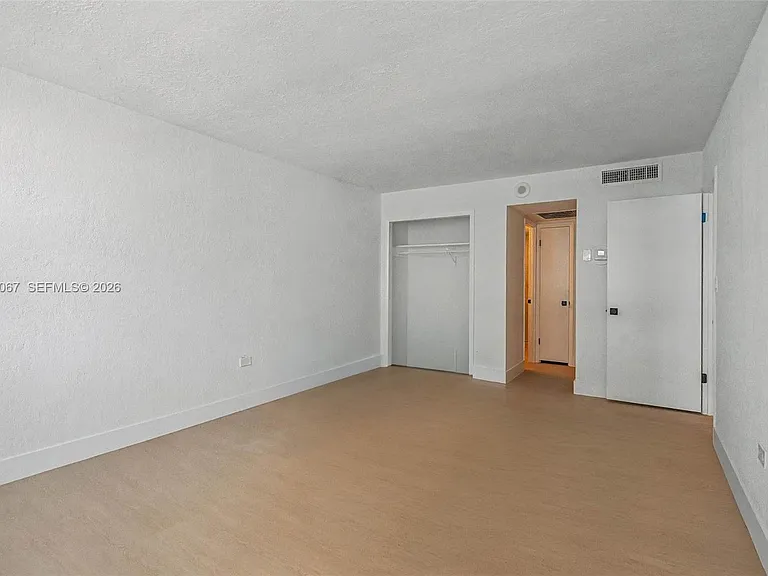 5555 Collins Ave #7B — Photo 10