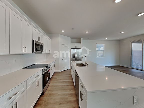 4th image of 4534 Camden Bridge St