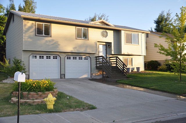 1st image of 1775 Peggys Ln