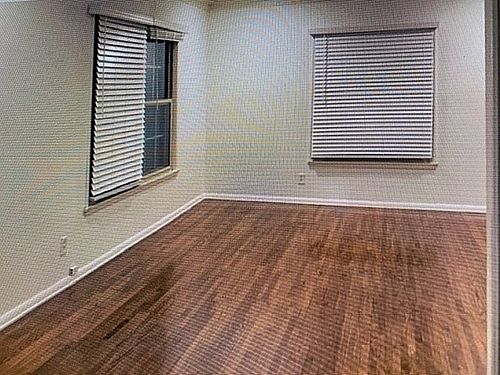 5th image of 10225 1/2 S 8th Ave