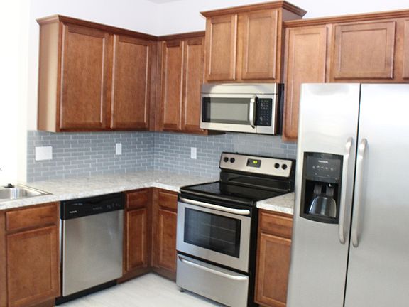3rd image of 63 Whitland Way