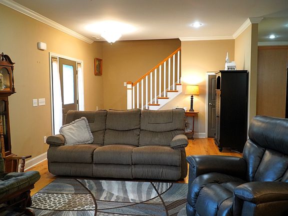 5th image of 225 James Longstreet Blvd