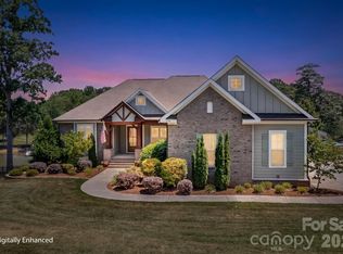 176 Hazelton Loop #13, Mooresville, NC 28117