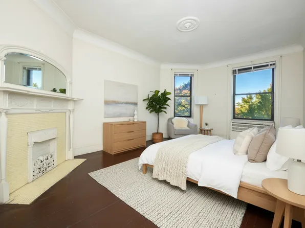 194 Riverside Drive image 8 of 26