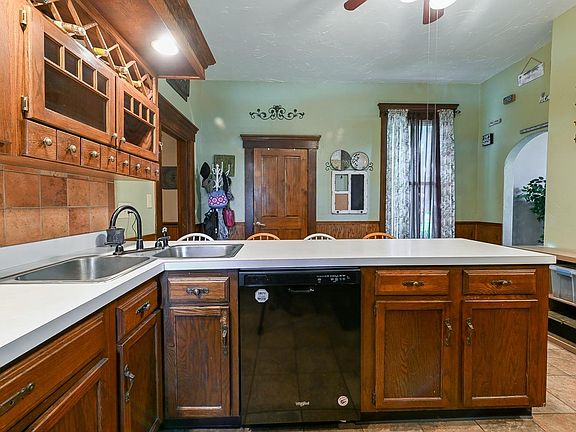 4th image of 415 E Boehringer St Lot 24