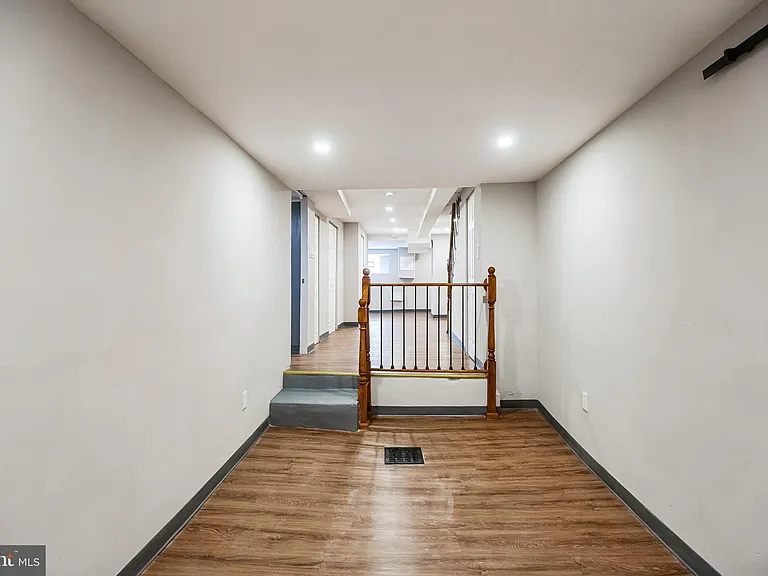 6905 Forrest Ave — Photo 25