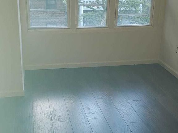 5th image of 188 Hawthorne St #2