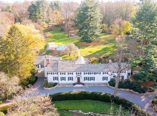 16 Frost Mill Rd, Mill Neck, NY 11765