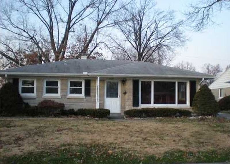 2nd image of 2058 Conlin Ave