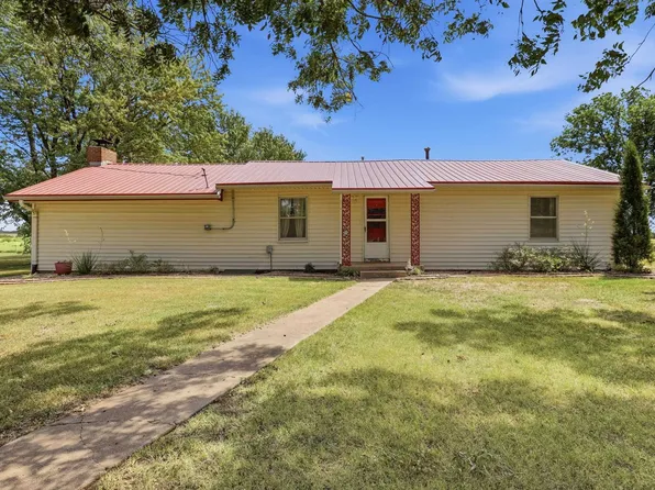 8751 W Highland Ave, Ponca City, OK 74601
