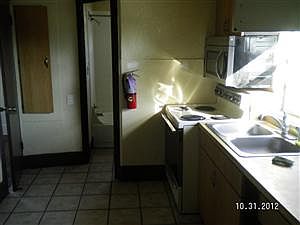 2nd image of 950 18th Ave S APT 2