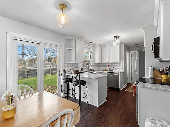 4th image of 1566 Scott ROAD
