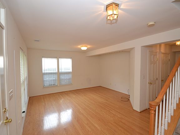 2nd image of 9770 Blossom Hill Dr