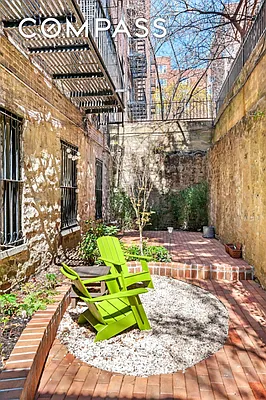 Sold by Compass | media 9