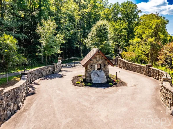 19 Estate Dr #39, Waynesville, NC 28786
