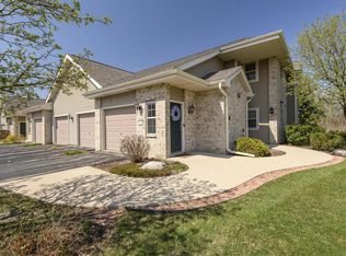 18520 Emerald Cir E #H, Brookfield, WI