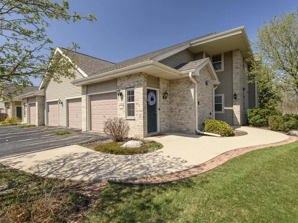 18520 Emerald CIRCLE #H, Brookfield, WI 53045
