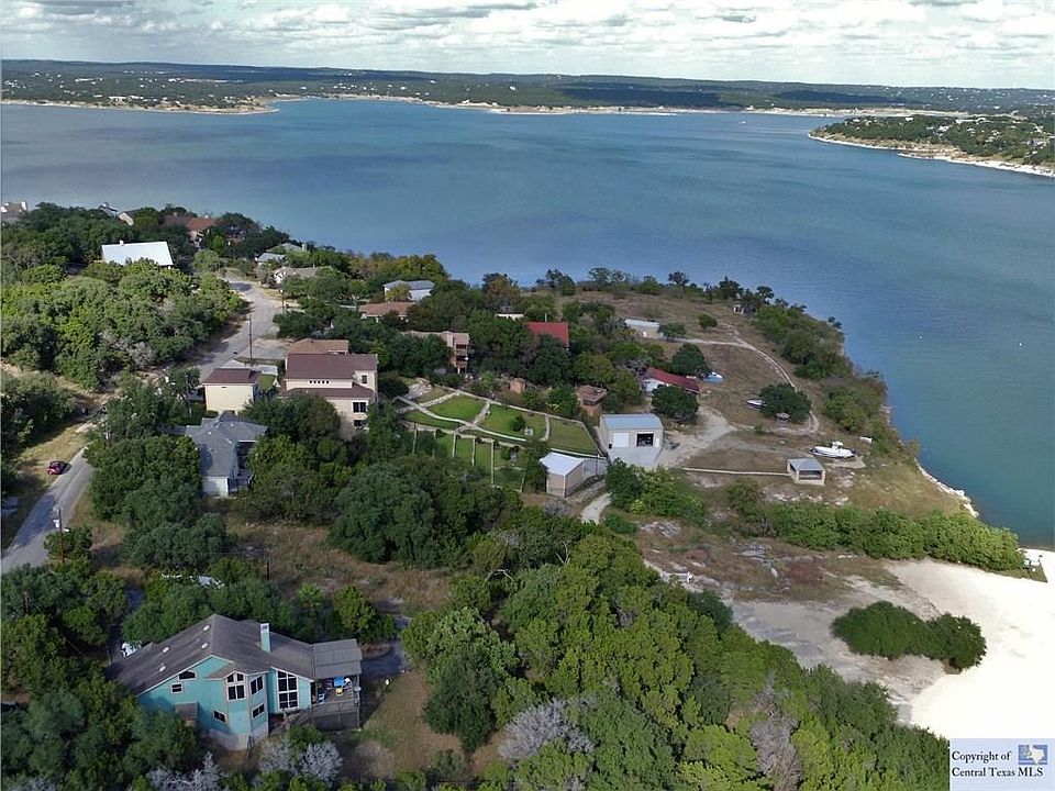 1st image of W Lakeside Dr