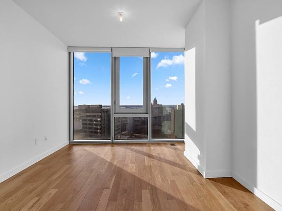 5th image of 430 Albee Sq Unit 12A