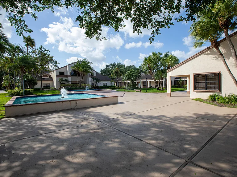 2738 Carambola Cir S #1913 — Photo 33