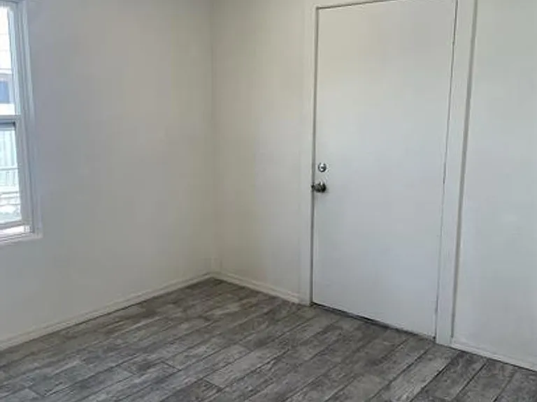 3337 E Flower St — Photo 5
