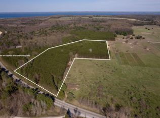 19801 Eagle Rise Rd, Traverse City, MI 49686