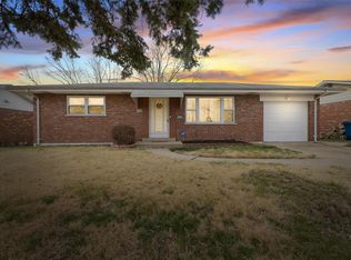 212 Walworth Dr, Saint Louis, MO