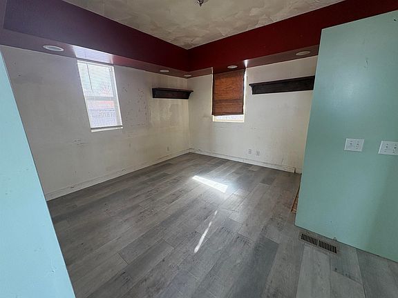 4th image of 36 Brinton Rd