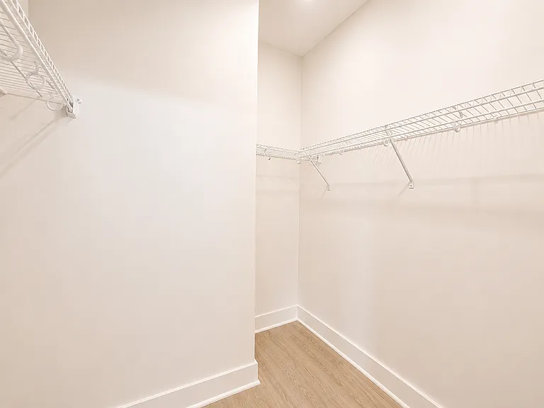 1389 Meridian St — Photo 20