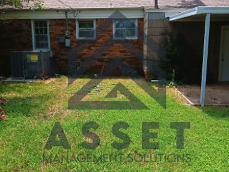 413 E Northrup Dr — Photo 11