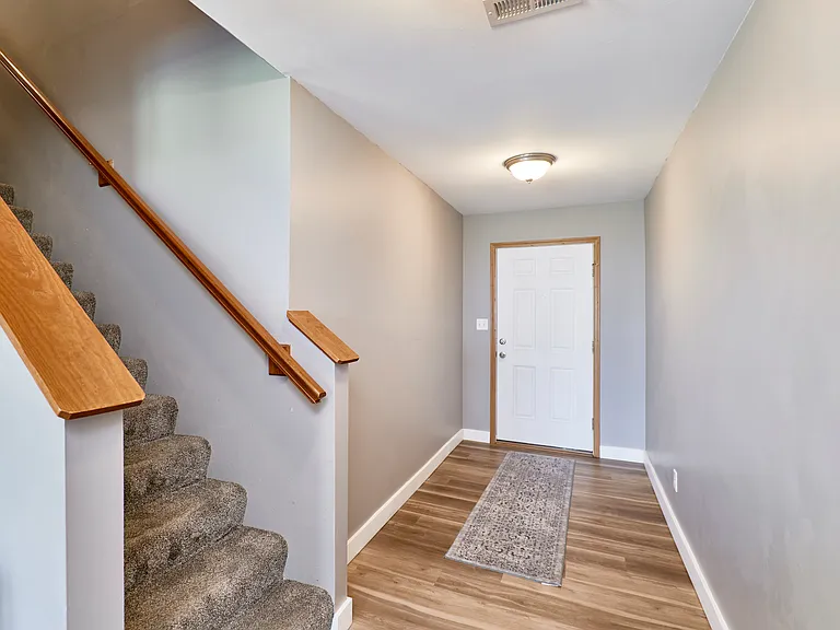 206 Waterside Crossing Ct — Photo 4