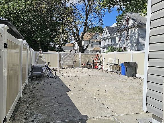 2nd image of 15613 110th Ave