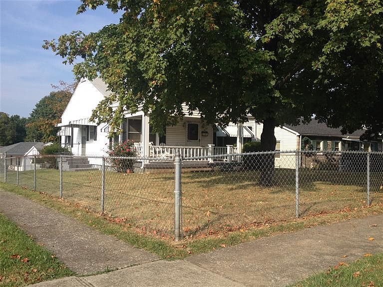 1st image of 546 Emerson Dr
