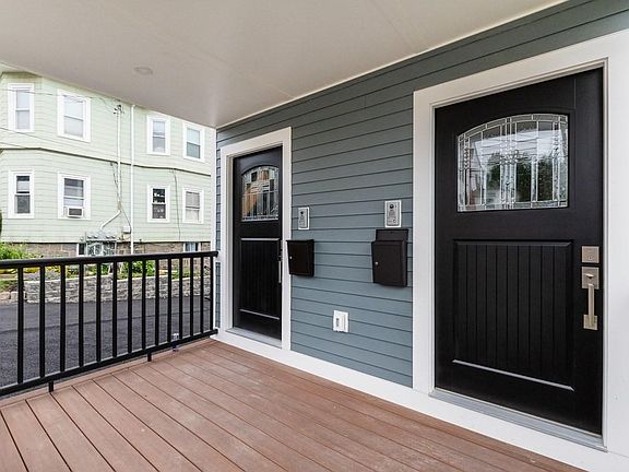 3rd image of 214 Metropolitan Ave #1