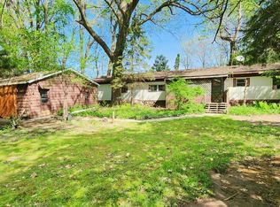 23528 River Run Rd, Mendon, MI 49072